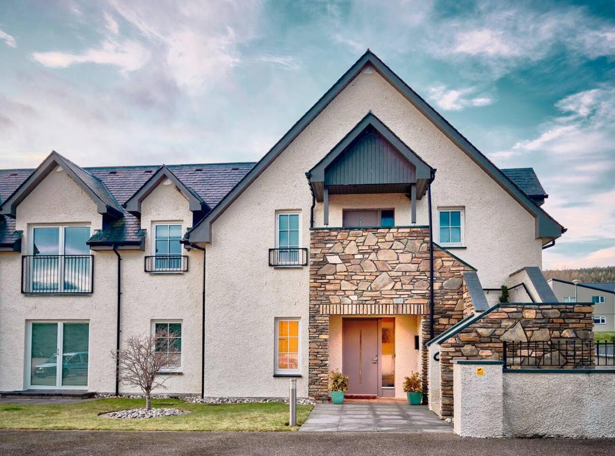 The Steadings, Aviemore Luxury 5 Star Rated 3 Bed With Home Cinema Garden And Parking Eksteriør billede